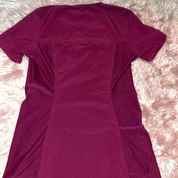 **Healing Hands Nursing Scrubs: Professional Comfort & Elegance** BundleX3 - Picture 10 of 11